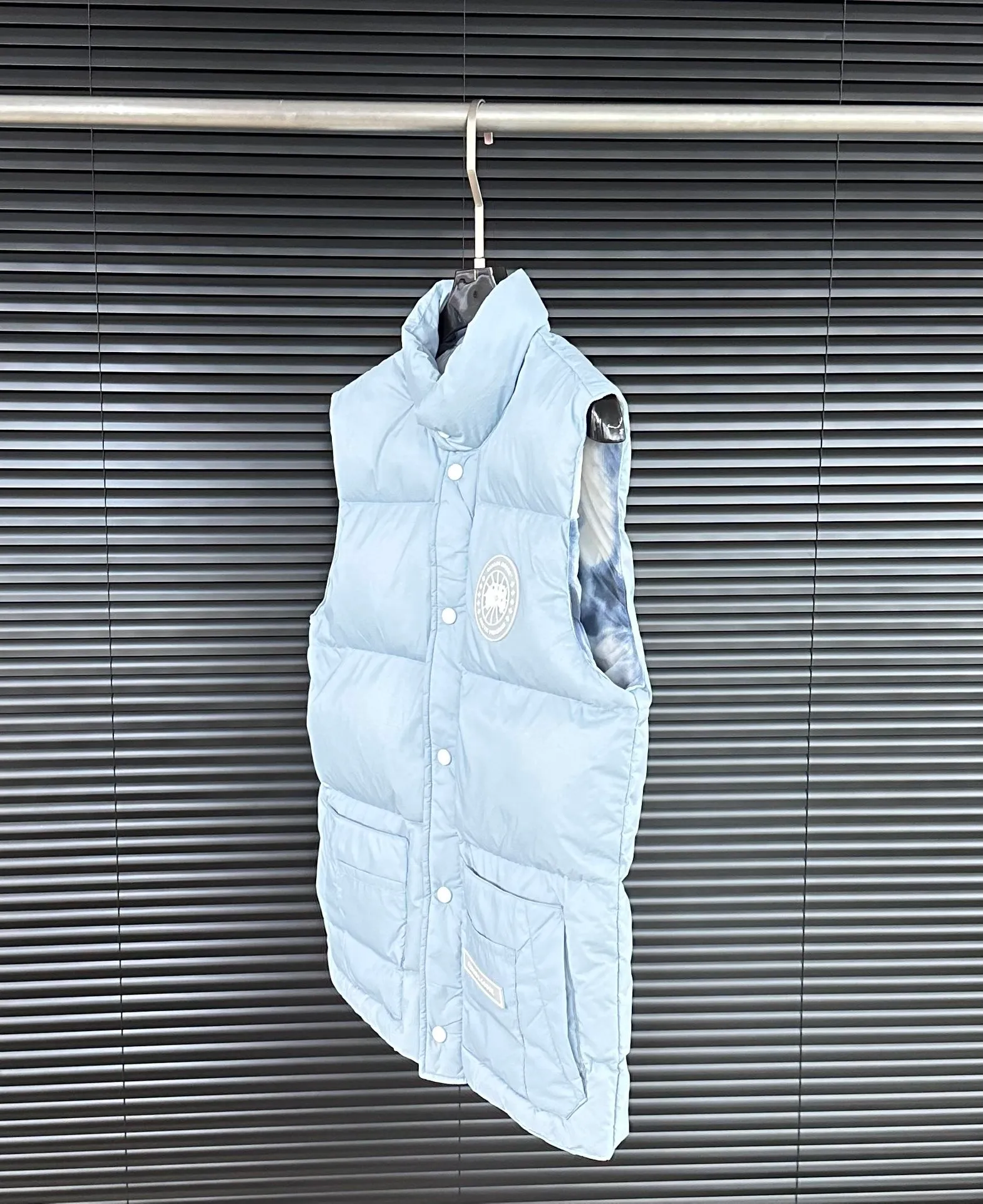 P400 【𝗖𝗮𝗻𝗮𝗱𝗮𝗴𝗼𝗼𝘀𝗲】/Canada Goose/White Label Glacier Down Vest/Dawn Blue